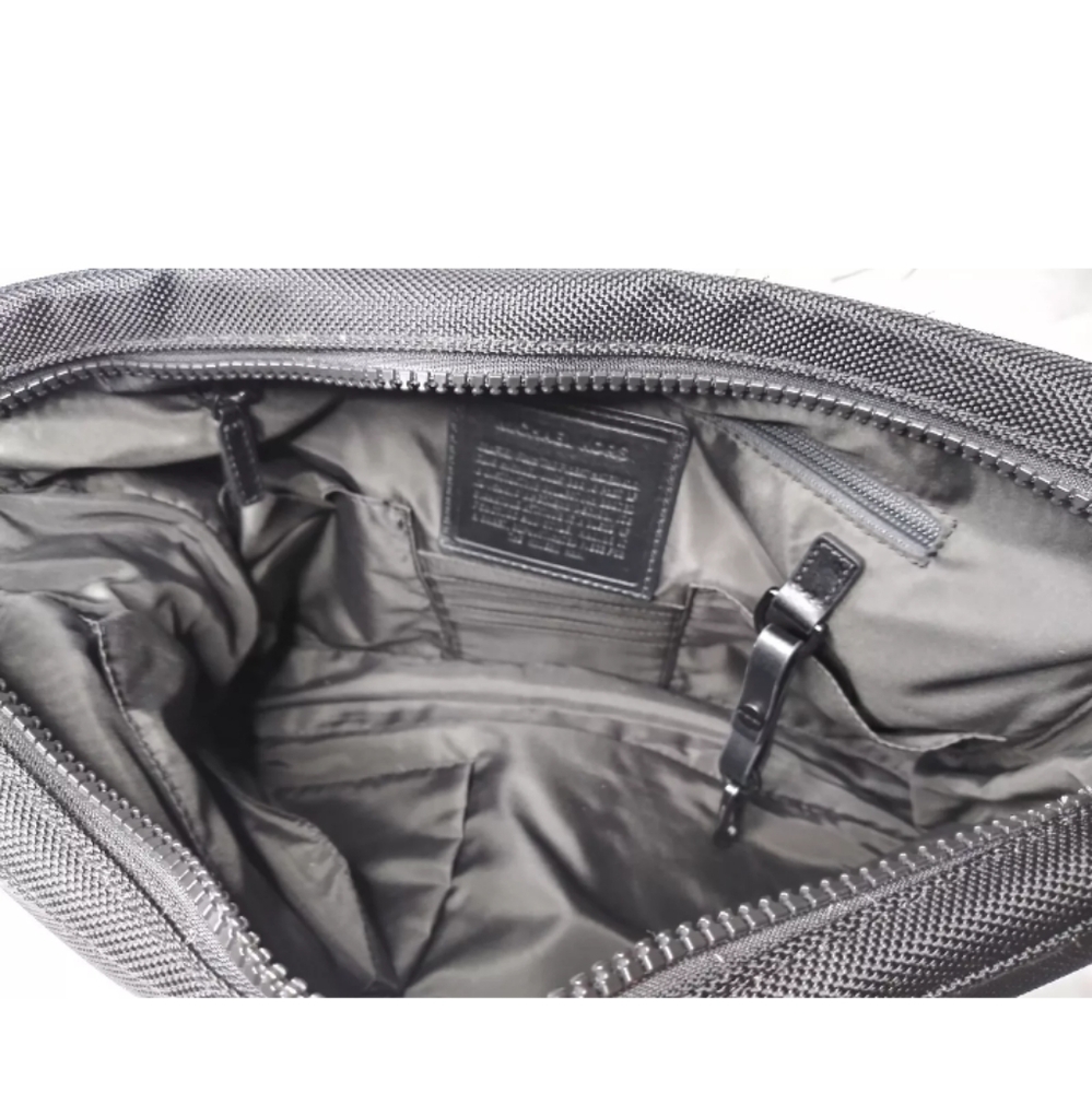 Michael Kors Parker Messenger Bag Black Shoulder Bag - Picture 10 of 12